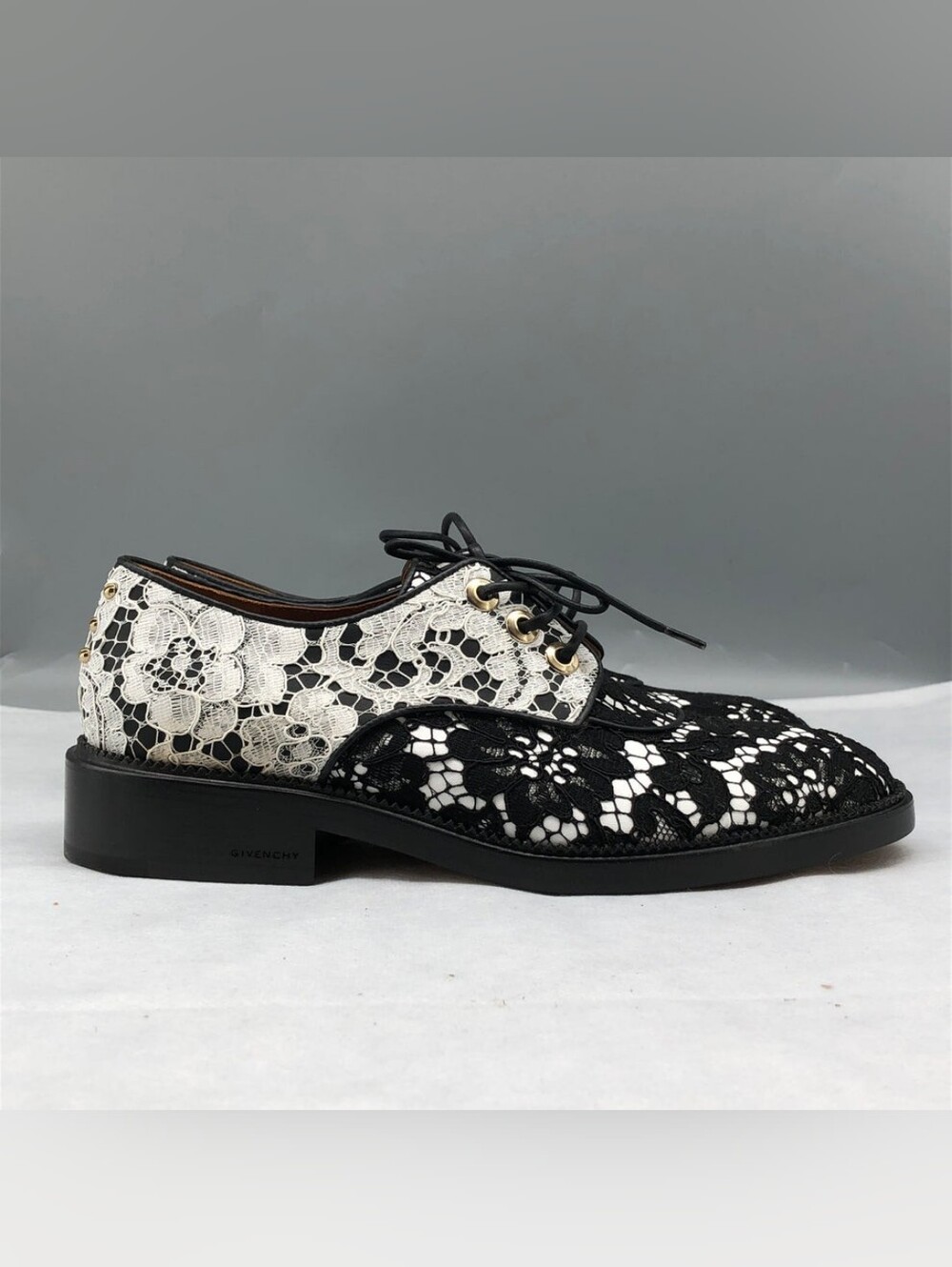 Givenchy Women's Black & White Patterned Derby Shoes shoes 37 Fits Longer Authen